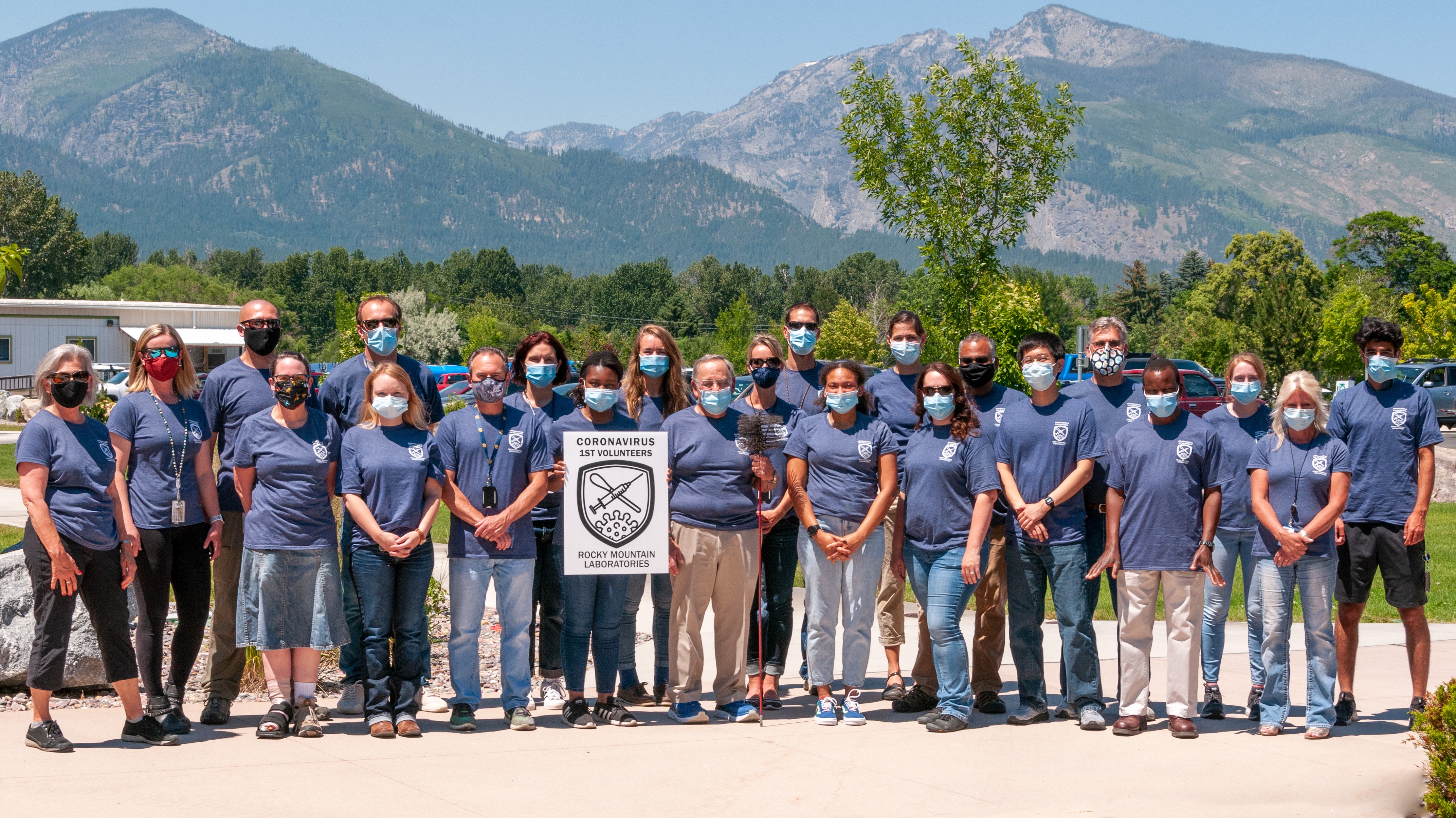 Group photo of the RML Coronavirus volunteers, June 2021