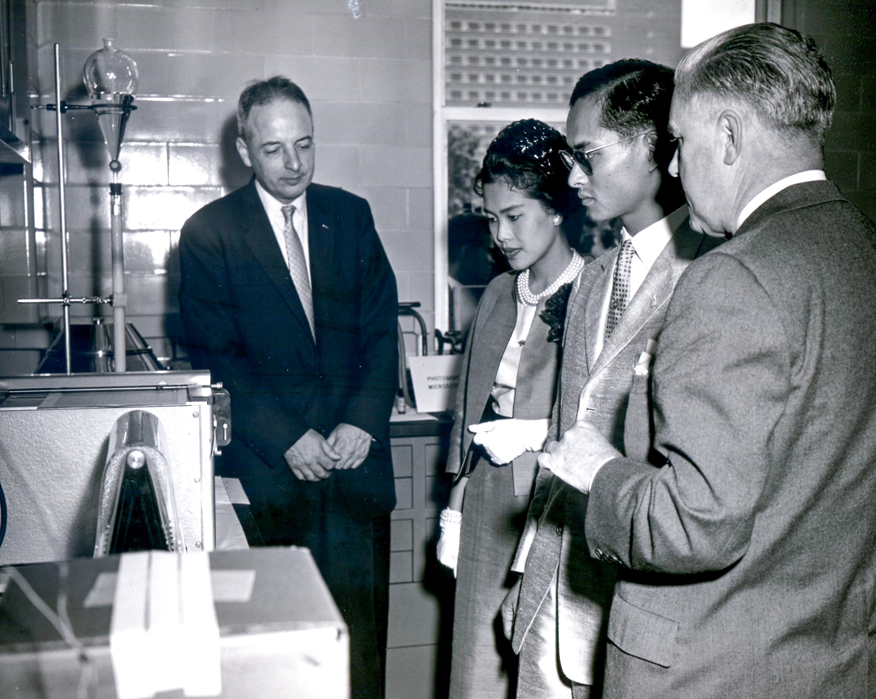 The King of Thailand touring Laboratories in Building 29 with VIPs