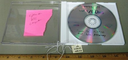 Photo of a Maxell CD-R 700 MB with writing