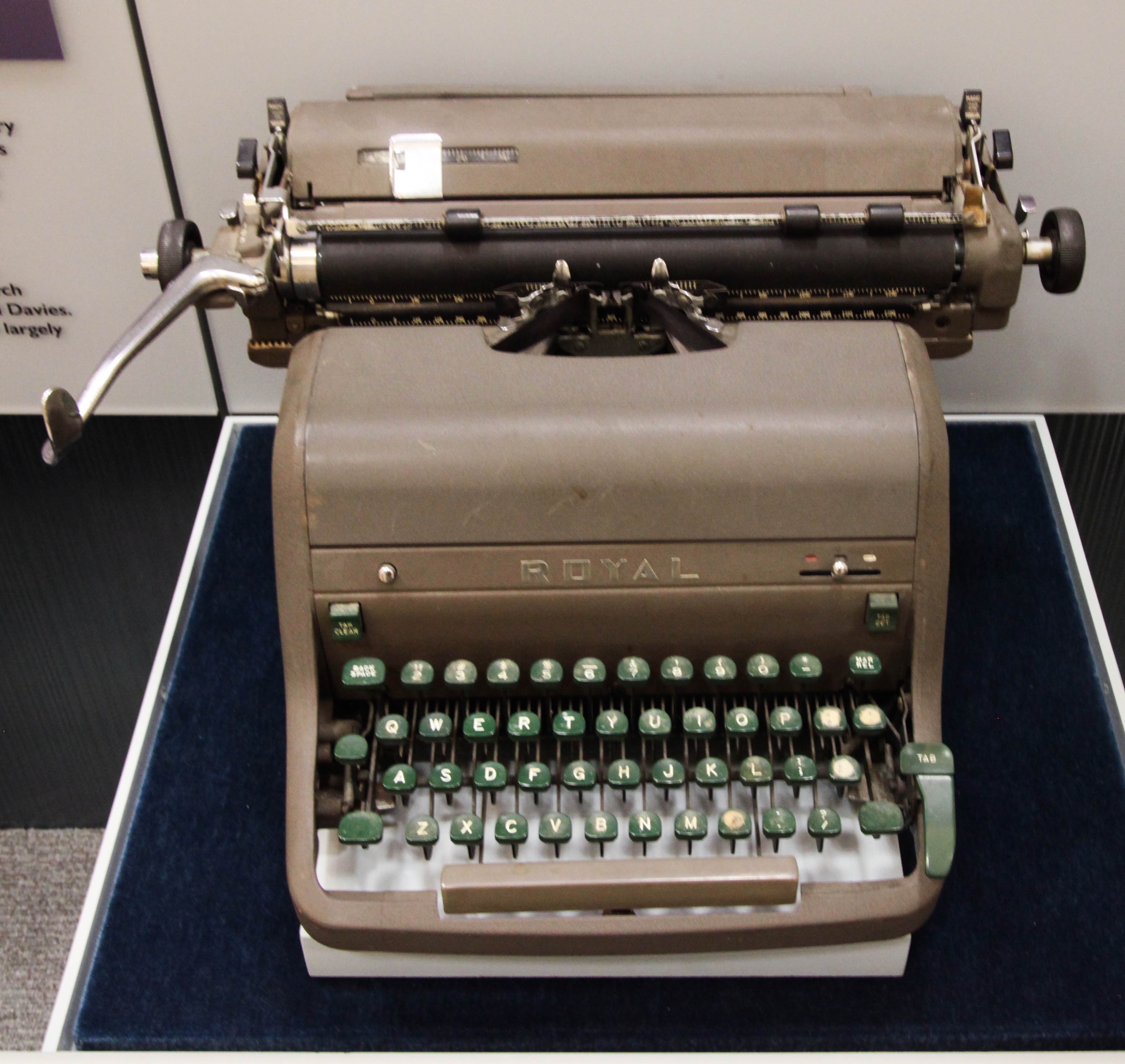Anfinsen's Royal typewriter