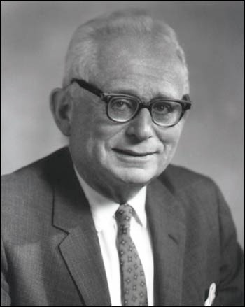Photograph of Dr. DeWitt Stetten, Jr.